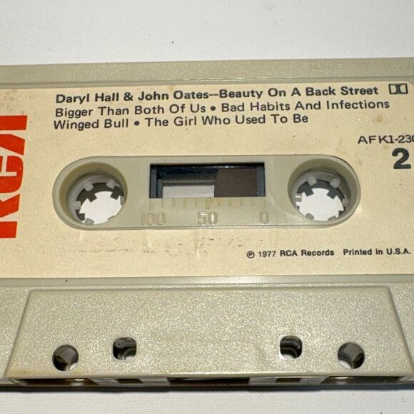 Daryl Hall & John Oates Cassette Tape - Picture 4 of 5